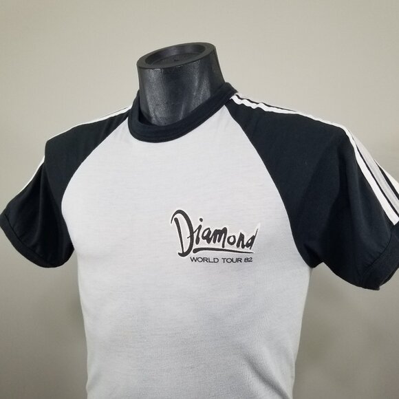 Vintage Neil Diamond Wold Tour 1982 Concert Tee Shirt Size M Raglan T-Shirt Top - Picture 2 of 10